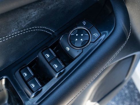 Used 2018 Ford Edge Titanium w/ Equipment Group 302A image 25