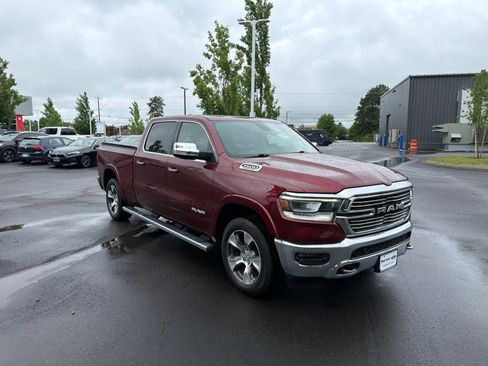 Used 2019 RAM 1500 Laramie AWD/4WD image 3