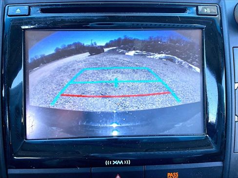 Used 2016 Toyota Camry XLE image 19