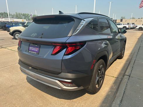 Used 2025 Hyundai Tucson SEL FWD image 5