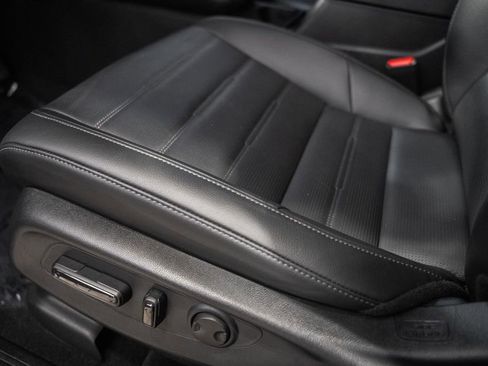 Used 2025 Honda CR-V EX-L image 36
