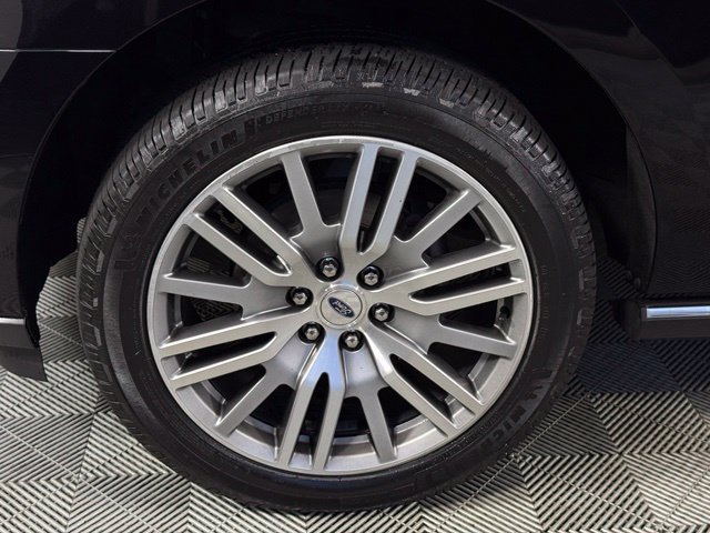Used 2022 Ford Expedition Limited RWD image 14