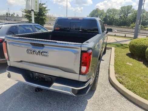 Used 2019 GMC Sierra 1500 SLE w/ SLE Value Package AWD/4WD image 8