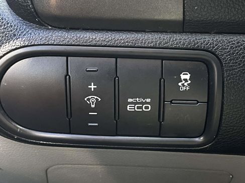 Used 2016 Kia Forte LX FWD image 18