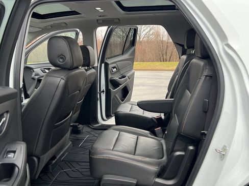 Used 2021 Chevrolet Traverse Premier w/ Redline Edition image 36