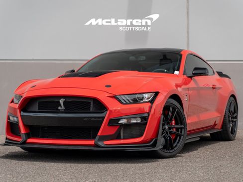 Used 2022 Ford Mustang Shelby GT500 w/ Technology Package RWD image 2