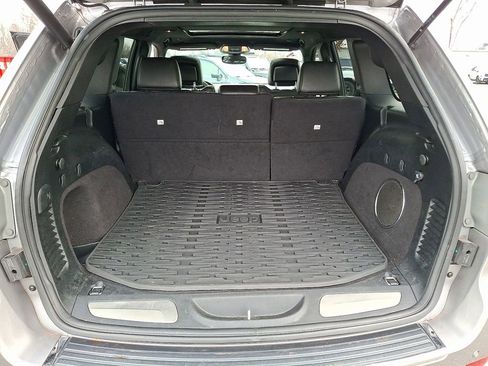 Used 2019 Jeep Grand Cherokee Limited w/ Luxury Group II image 28