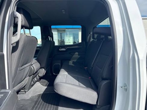 Used 2022 GMC Sierra 1500 SLE AWD/4WD image 13