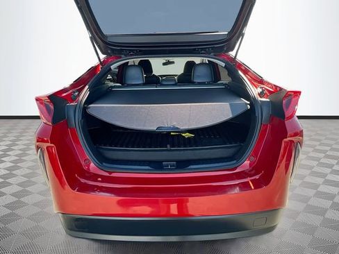 Used 2021 Toyota Prius Prime XLE image 25