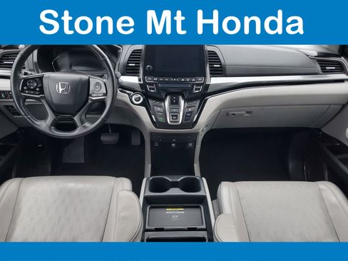 Used 2023 Honda Odyssey Elite image 16