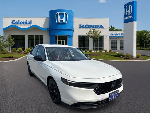 Used 2025 Honda Accord SE image 9