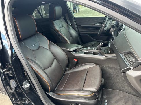 Used 2020 Cadillac CT4 V w/ Climate Package image 15