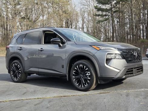 New 2026 Nissan Rogue SV image 5