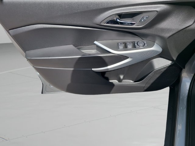 New 2026 Chevrolet Trax LS FWD image 18