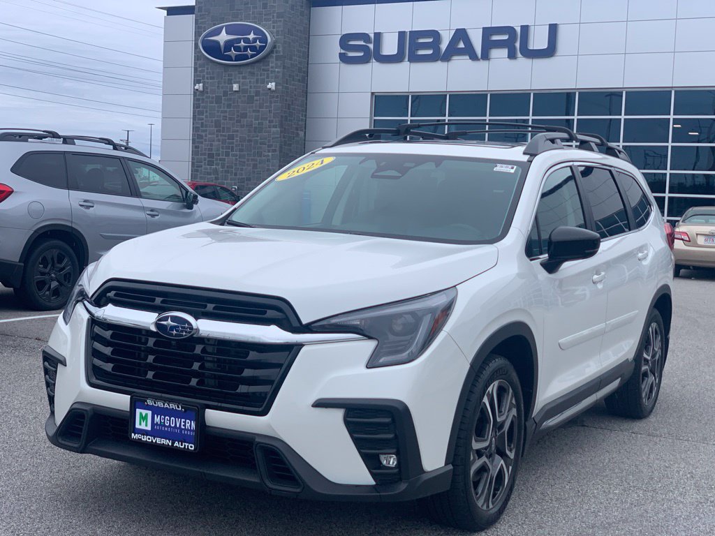 Used 2024 Subaru Ascent Limited w/ Technology Package AWD/4WD image 5