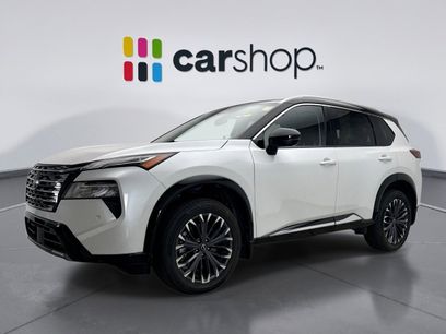 Used 2025 Nissan Rogue Platinum w/ Tech Package