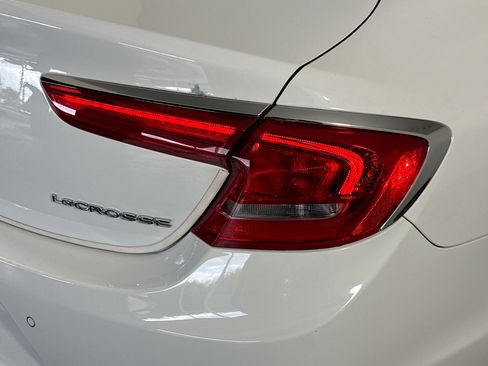 Used 2017 Buick LaCrosse Essence image 34