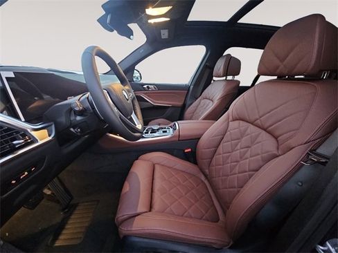 New 2026 BMW X5 xDrive50e w/ Climate Comfort Package image 9