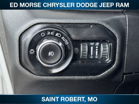 Used 2021 Jeep Wrangler Unlimited Sahara AWD/4WD image 7