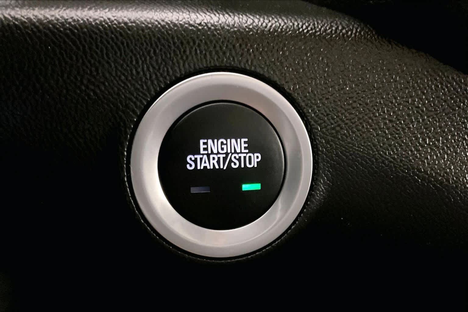 Used 2024 GMC Terrain SLT AWD/4WD image 30