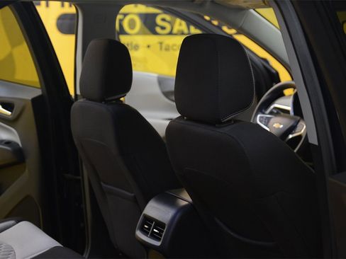 Used 2020 Chevrolet Equinox LT image 31