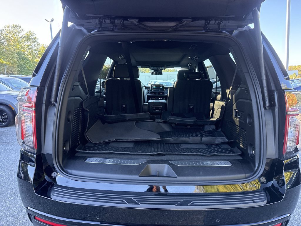 Used 2024 Chevrolet Tahoe RST w/ Luxury Package AWD/4WD image 21