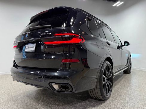 Used 2023 BMW X7 xDrive40i w/ Executive Package image 15