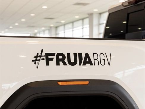 Used 2020 Toyota Tacoma SR w/ SR Convenience Package image 7