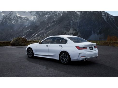 New 2026 BMW 330i Sedan RWD image 2