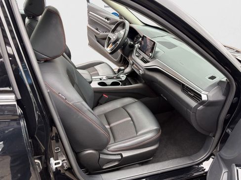 Used 2024 Nissan Altima 2.5 SR image 15