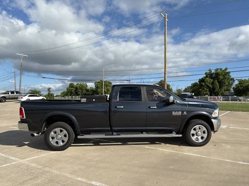 Used 2015 RAM 2500 Laramie AWD/4WD image 9
