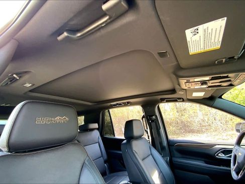 Used 2024 Chevrolet Tahoe High Country image 13