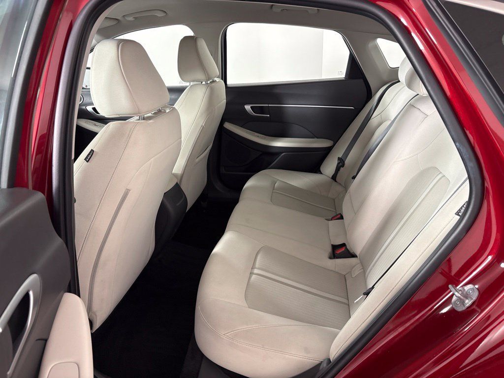 Used 2025 Hyundai Sonata SEL FWD image 22