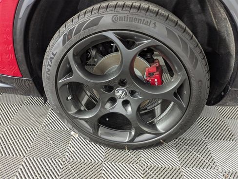 New 2025 Alfa Romeo Stelvio Sprint w/ Veloce Package image 17