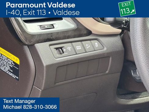 Used 2017 Hyundai Santa Fe Sport image 7