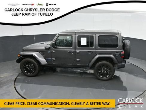 Used 2025 Jeep Wrangler Unlimited Sahara w/ Safety Group AWD/4WD image 48