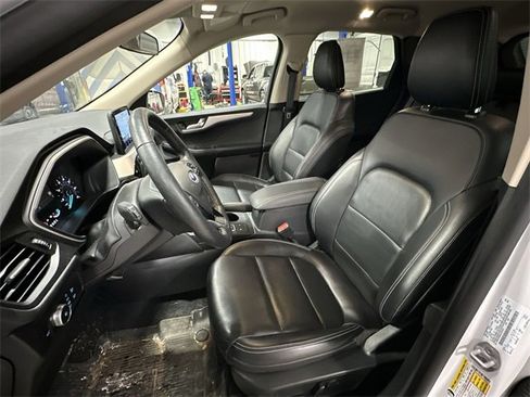 Used 2020 Ford Escape SEL image 17