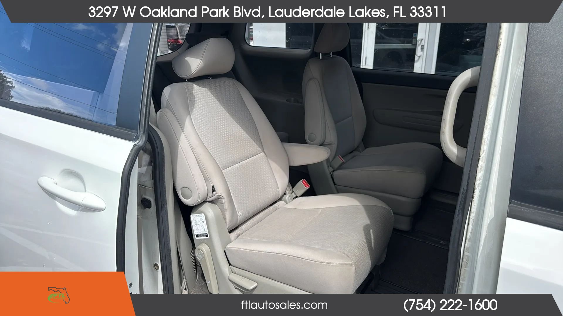 Used 2017 Kia Sedona L FWD image 23
