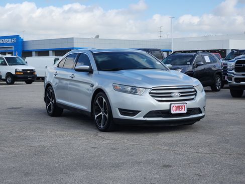 Used 2014 Ford Taurus SEL w/ Equipment Group 201A FWD image 3