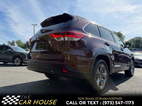 Used 2019 Toyota Highlander Limited Platinum FWD image 7