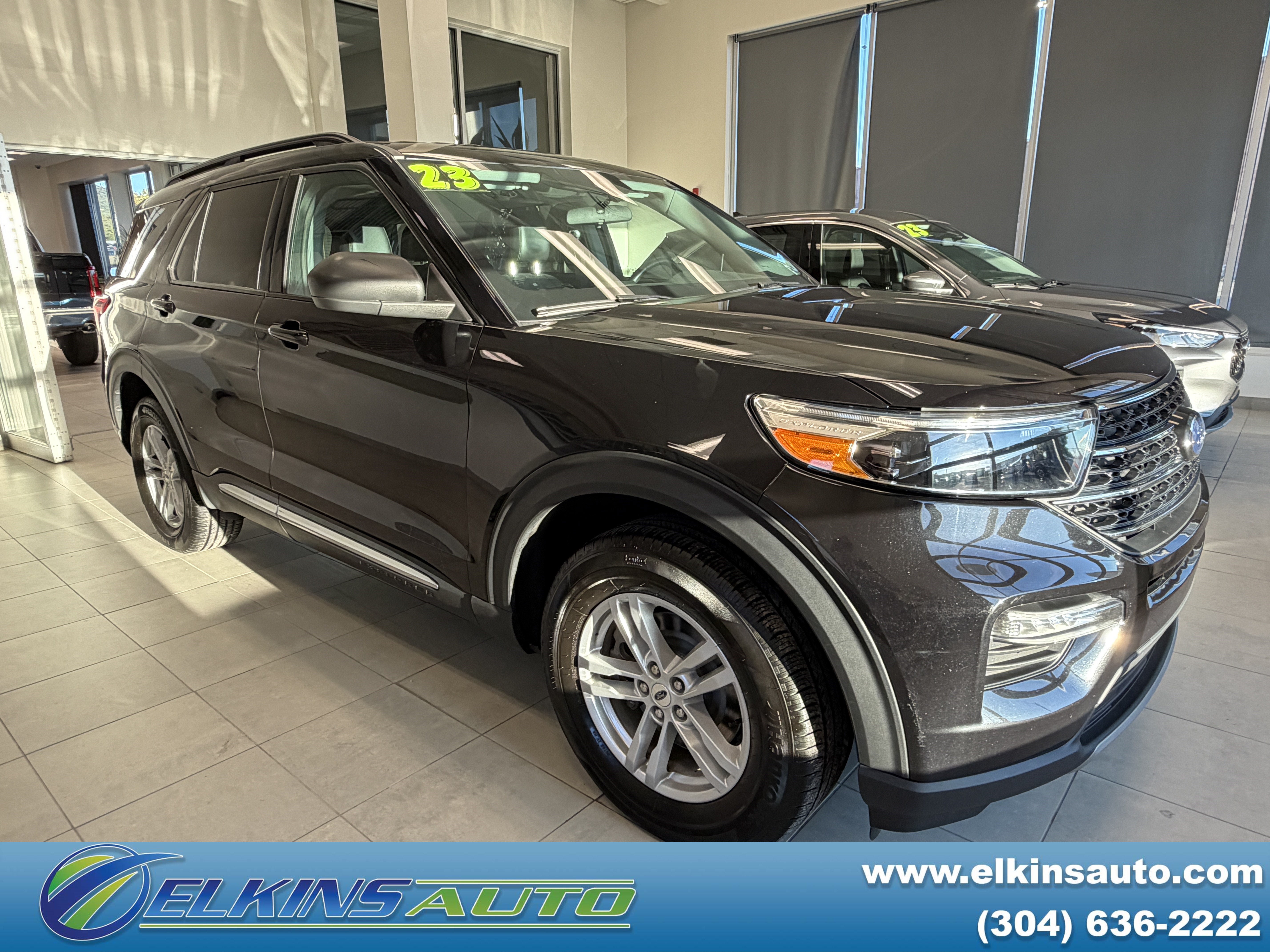 Used 2023 Ford Explorer XLT w/ Equipment Group 202A AWD/4WD image 1