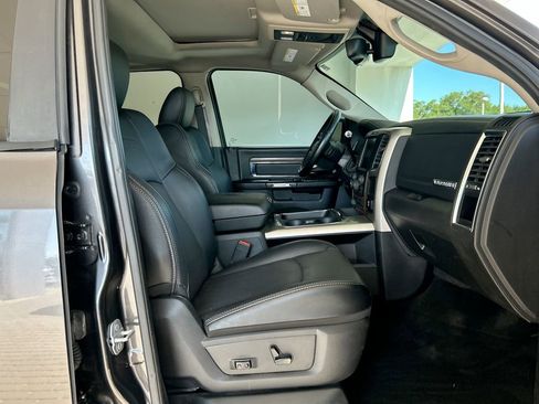 Used 2016 RAM 2500 Laramie w/ Sport Appearance Group AWD/4WD image 32