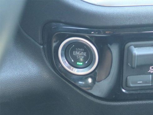 Used 2025 Chevrolet Silverado 2500 LT w/ Convenience Package AWD/4WD image 28