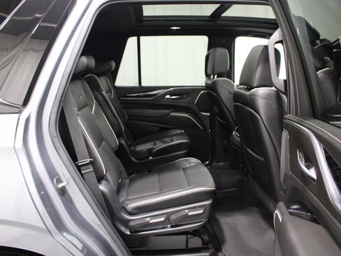 Used 2021 Cadillac Escalade Sport AWD/4WD image 27