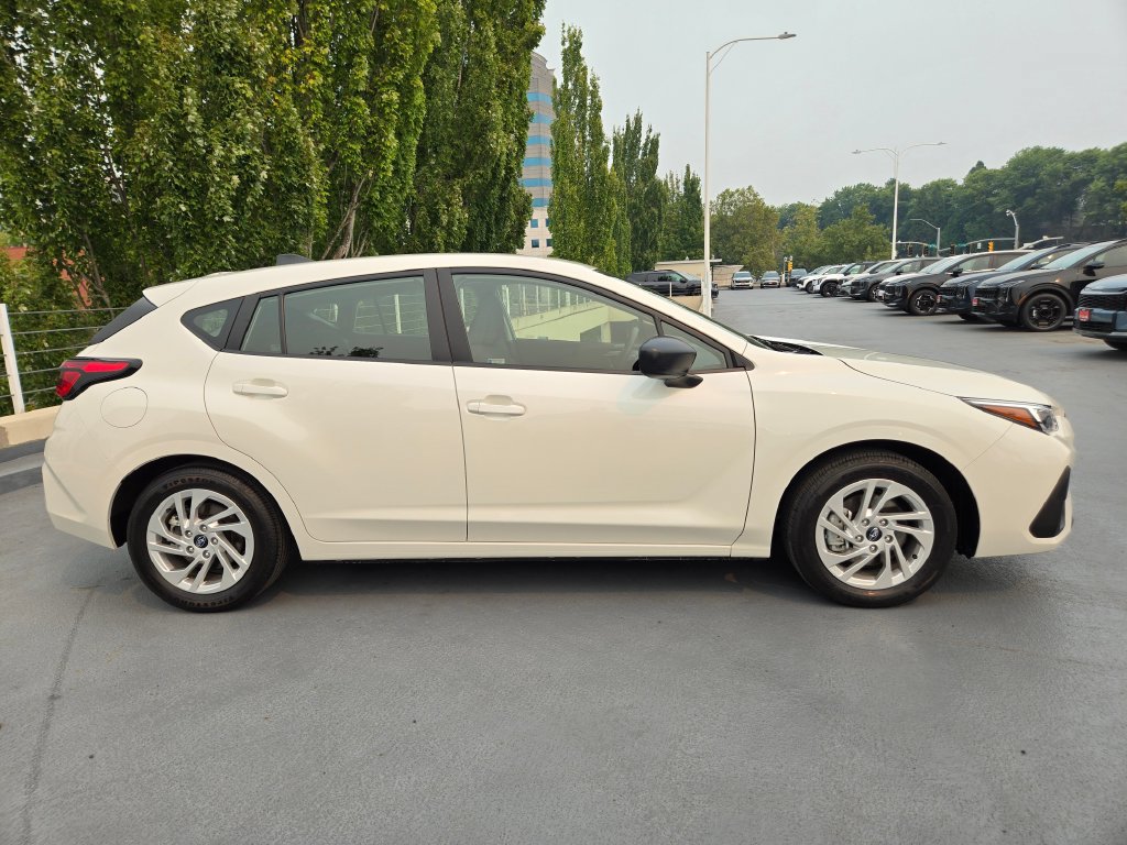 Used 2025 Subaru Impreza 2.0i AWD/4WD image 2