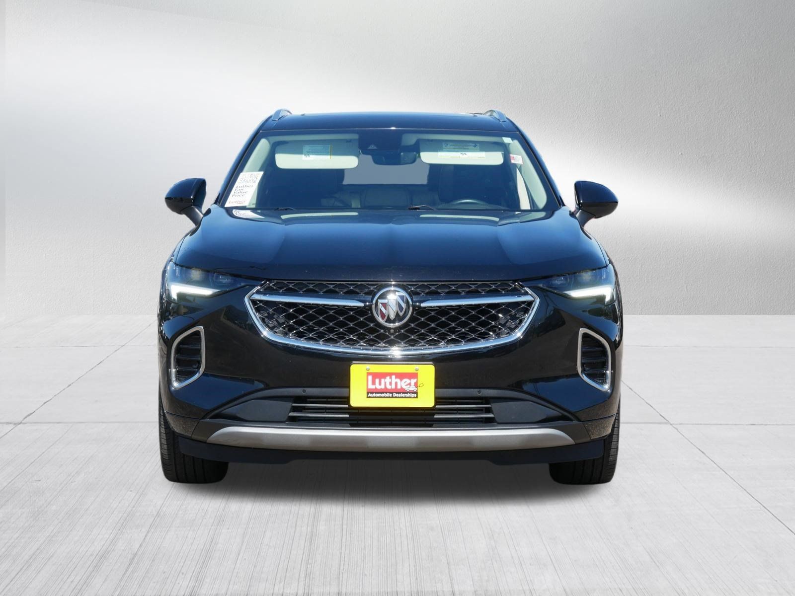 Used 2023 Buick Envision Avenir AWD/4WD image 2