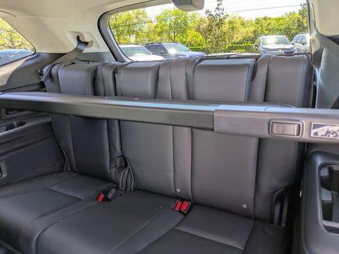 Used 2025 Subaru Ascent Bronze Edition w/ Onyx Package image 14