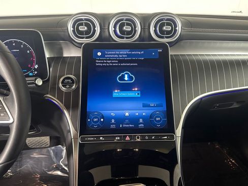 Certified 2023 Mercedes-Benz GLC 300 4MATIC image 30