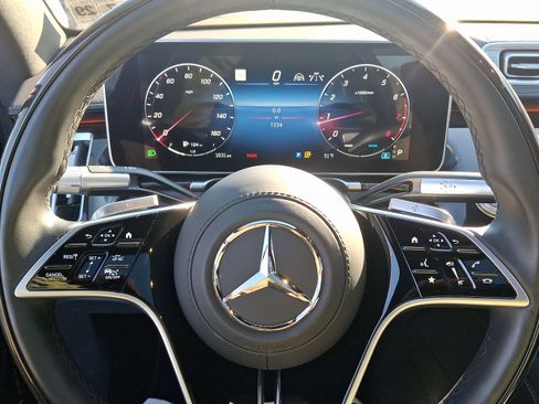 Certified 2024 Mercedes-Benz S 580 4MATIC image 19