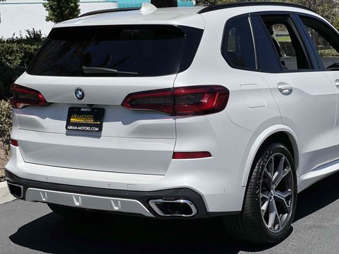 Used 2019 BMW X5 xDrive50i w/ M Sport Package AWD/4WD image 32